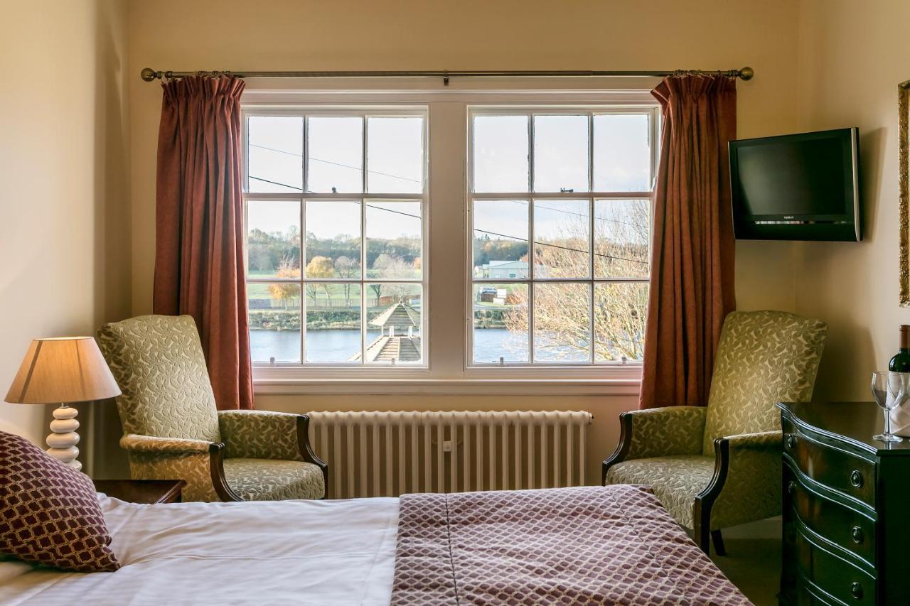 Ednam House 3*