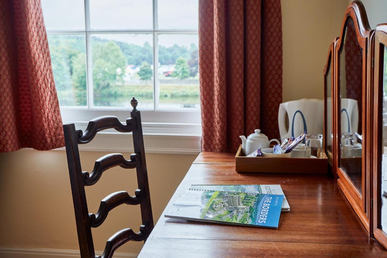 Hotel Ednam House 3*